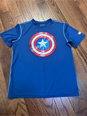 Marvel Kids Captain America Shield Blue Graphic Tee Rashguard size 10/12